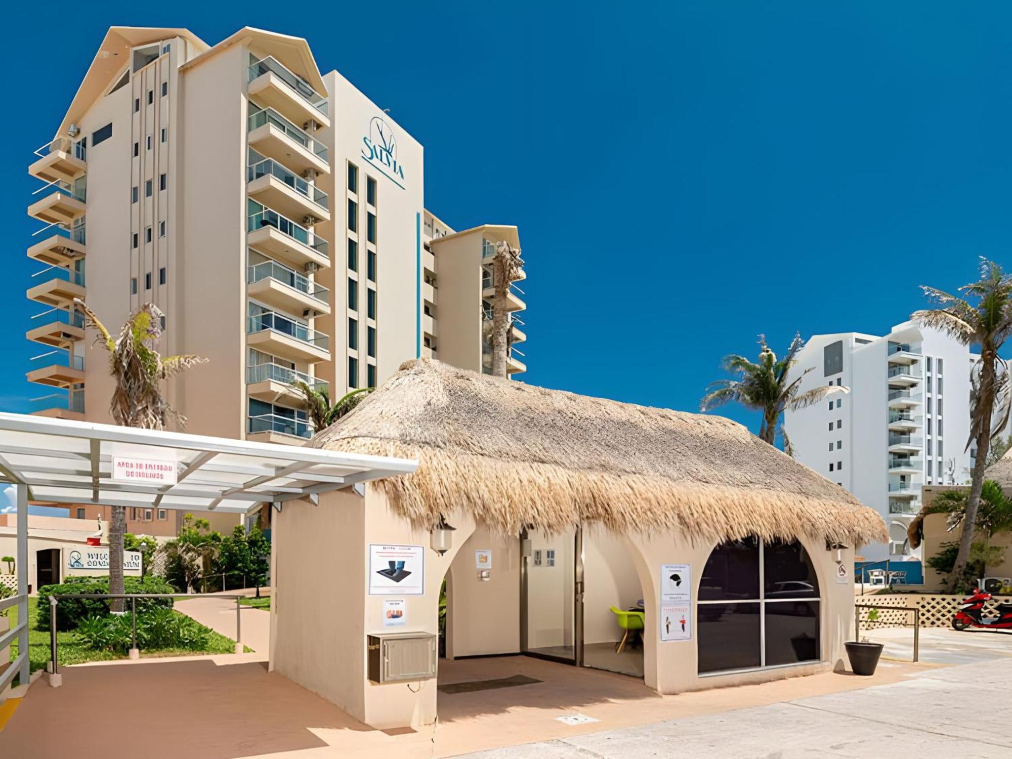 Paradise Beachfront & Nightlife Heart 칸쿤 외부 사진